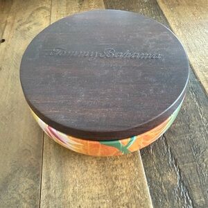 Tommy Bahama candle - Maui Mango scent